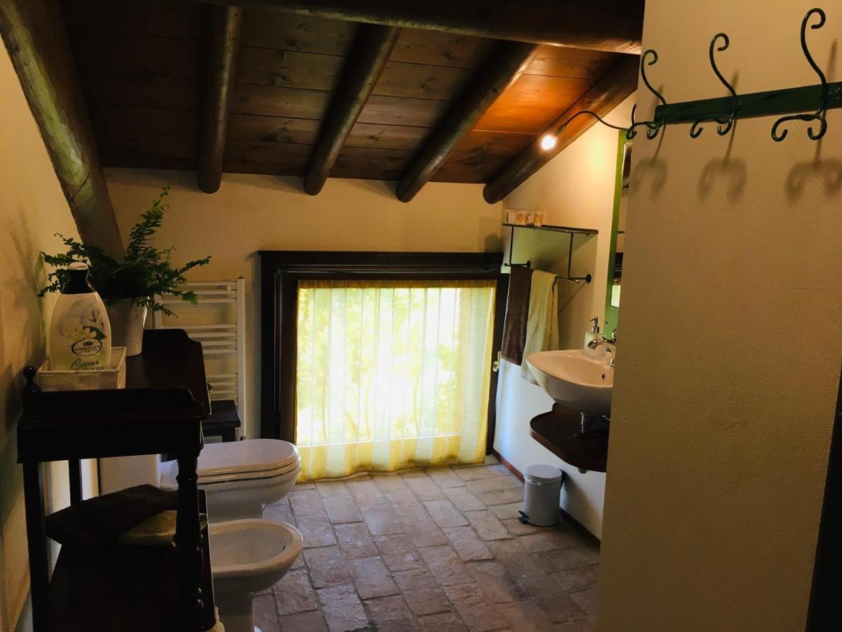 B&B Ai Tre Confini Monzambano Exterior photo