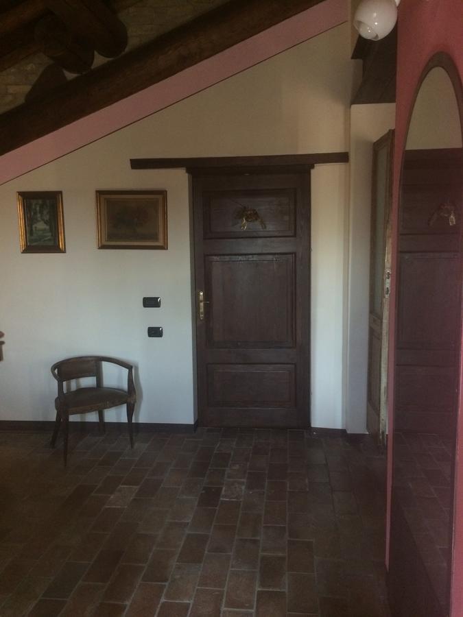 B&B Ai Tre Confini Monzambano Exterior photo